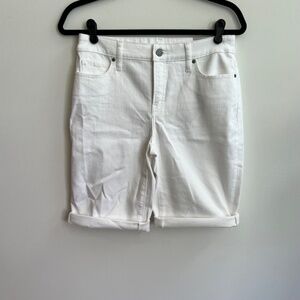 NWT Chico's White Flat Front Bermuda Shorts Cotton Blend Walking Sz 00-‎ 2R
